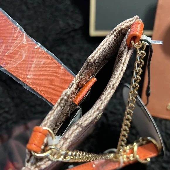 Steve Madden Crossbody Phone Bag Pouch - Picture 7 of 7